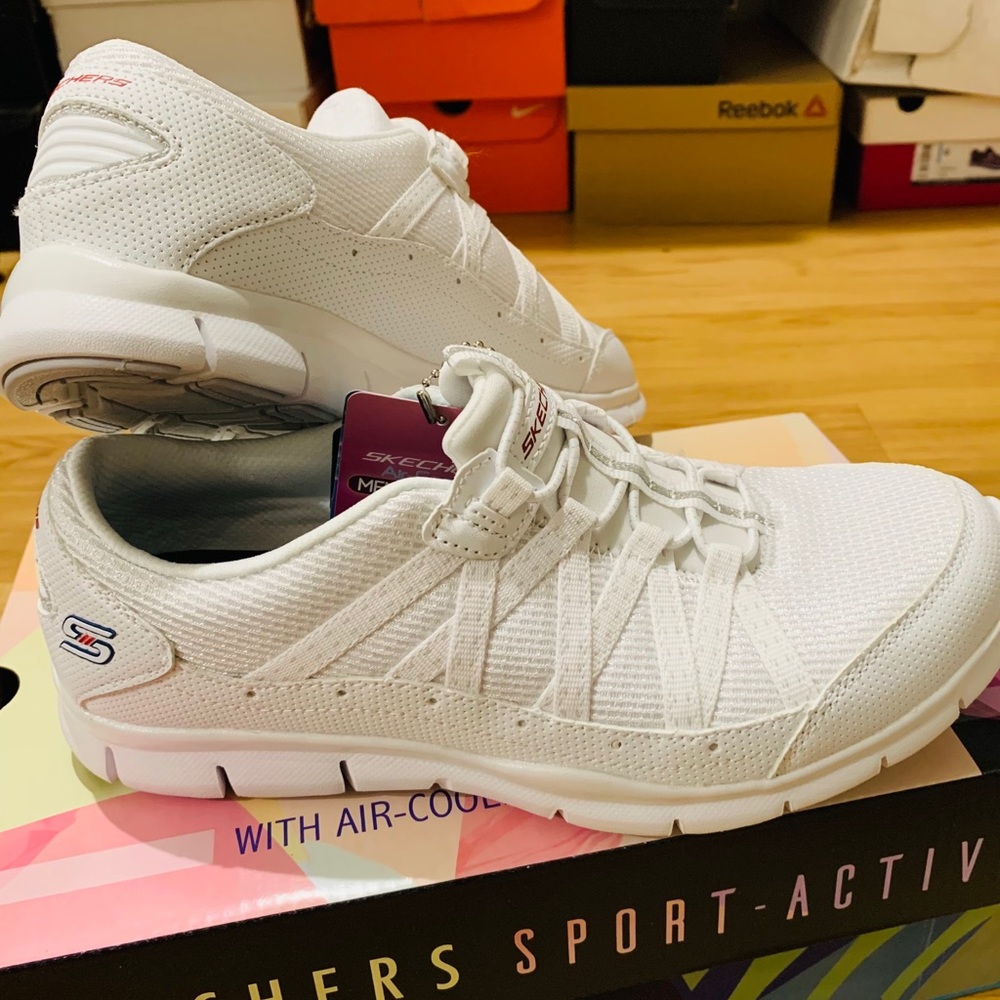 Skechers (W)